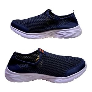 Men's Lightweight Sport Fashion Slip On Shoe Sneakers. Size 39/7 Navy Blue. NWOT